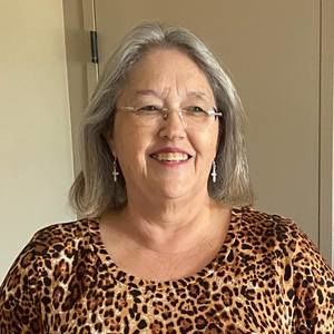 Meet your Posher, Cherry lynn wall